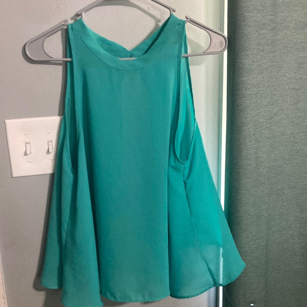 Open back tank